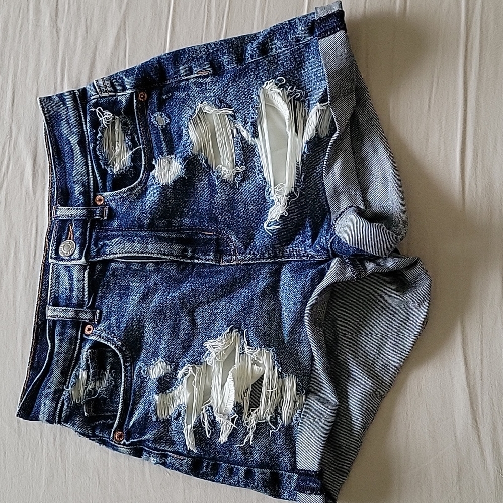 American Eagle Distressed Jean Mom Shorts